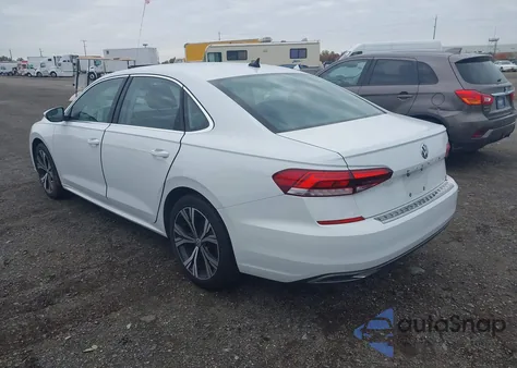 2022 Volkswagen Passat 2.0T Se z USA, uszkodzony, nr VIN 1VWSA7A37NC005416